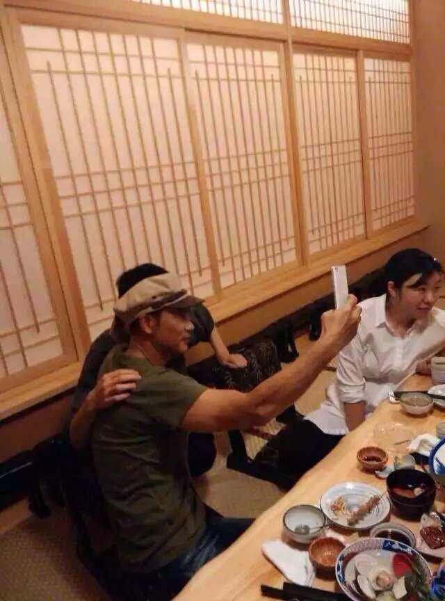 albumimg